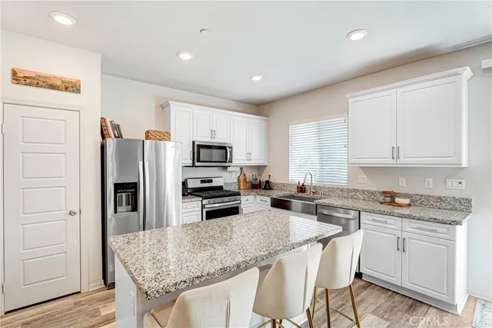 11809 Vienna, Los Angeles, California 90047 — photo 5
