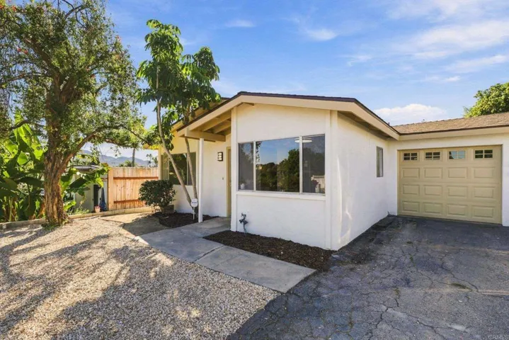 841 Arcadia Avenue, Vista, California 92084 — photo 4