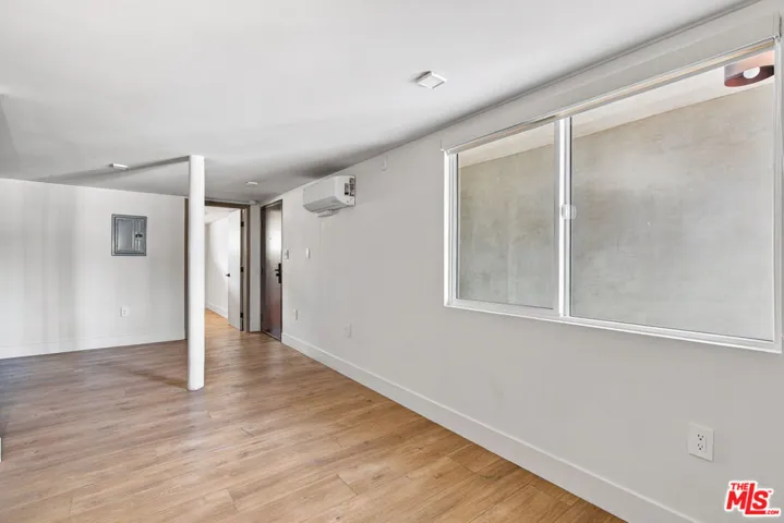 12425 Texas Avenue 9, Los Angeles, California 90025 — photo 4