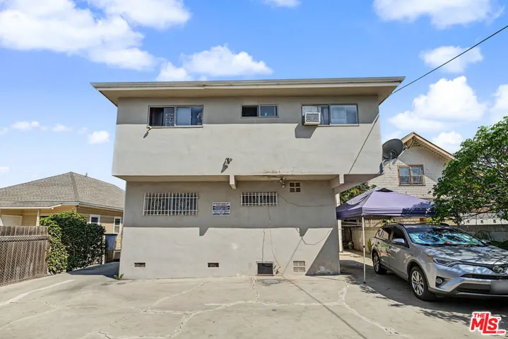 1121 S Mariposa Avenue, Los Angeles, California 90006 — photo 4