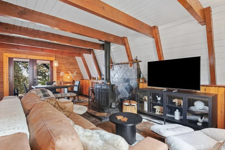 31427 Lightfoot Way, Running Springs, California 92382 — photo 4