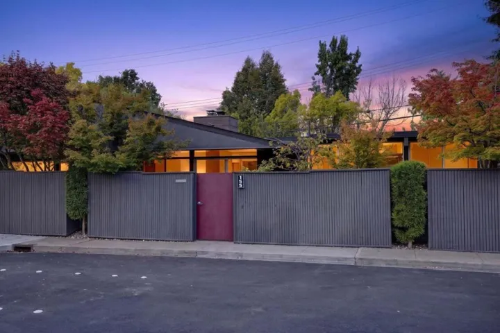 155 Greenmeadow Way, Palo Alto, California 94306 — photo 4