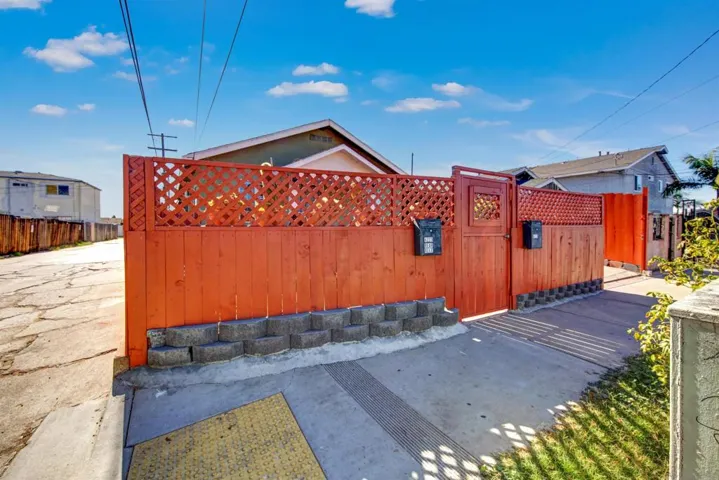4221 23 Dwight St, San Diego, California 92105 — photo 4