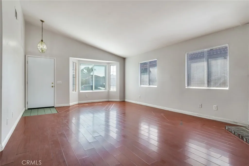 gallery-image 4