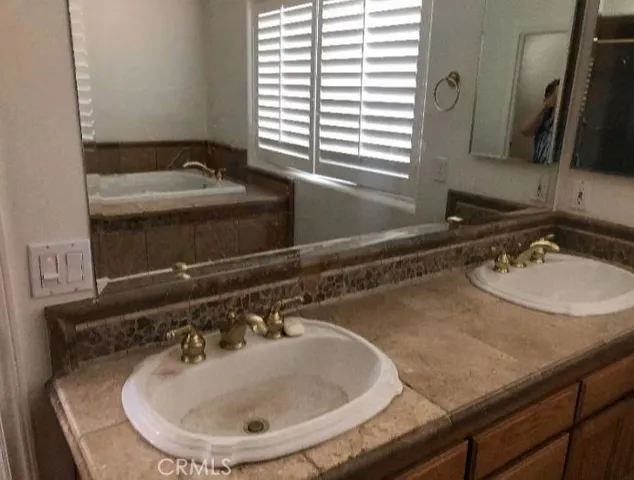 16877 A Orangecrest Ct, Riverside, California 92504 — photo 4