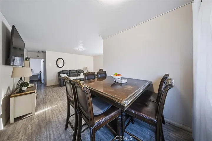 406 E 122nd St, Los Angeles, California 90061 — photo 4