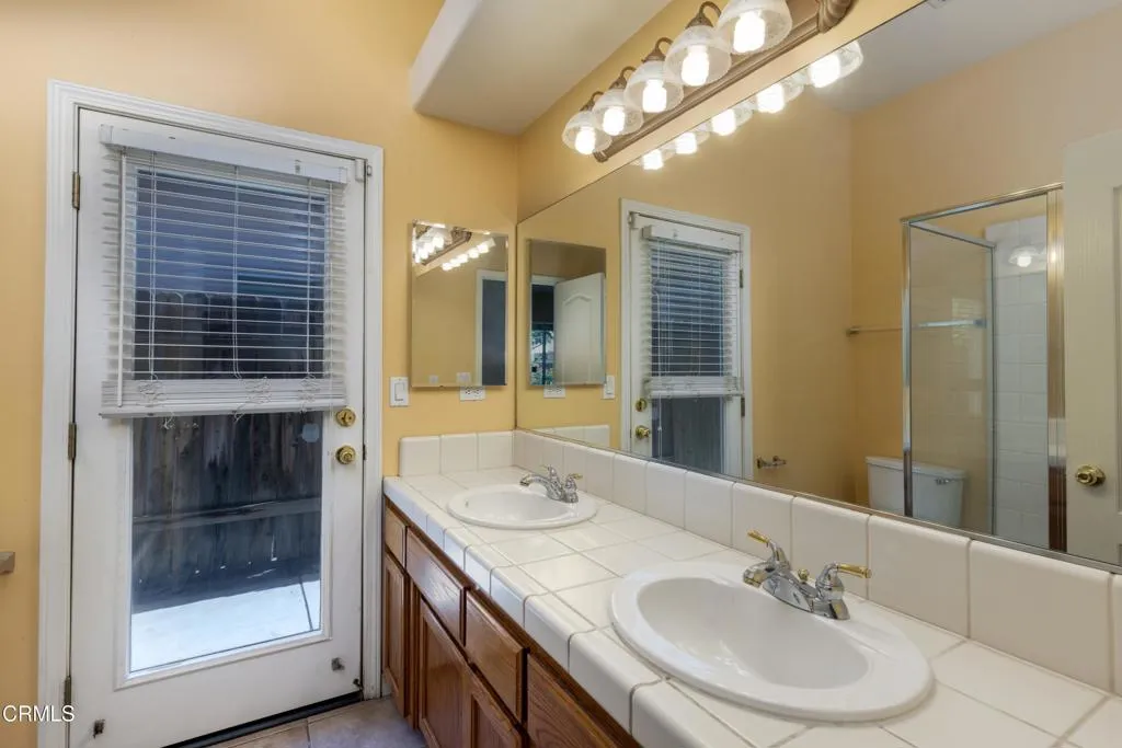 29_bathroom_1_1 29_bathroom_1_1