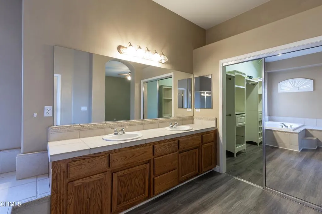34_master_bathroom_3 34_master_bathroom_3