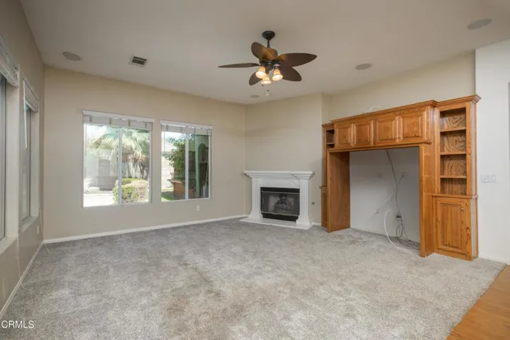 12_living_room_2