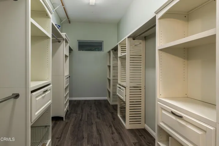 35_closet