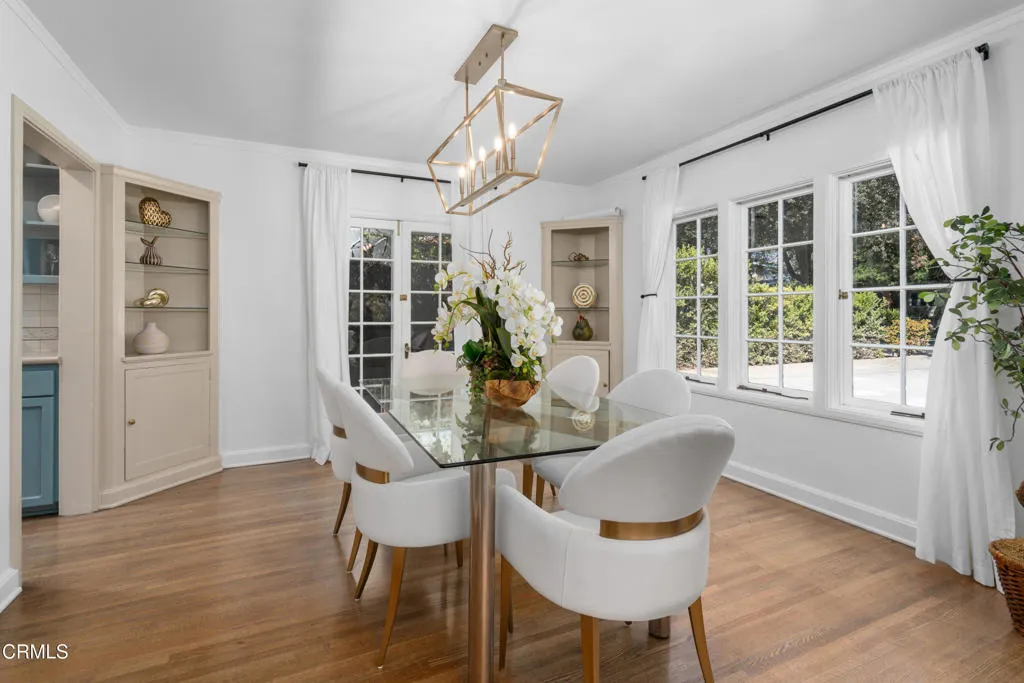 Formal Dining Rm