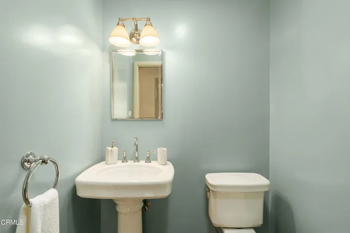 Powder Rm