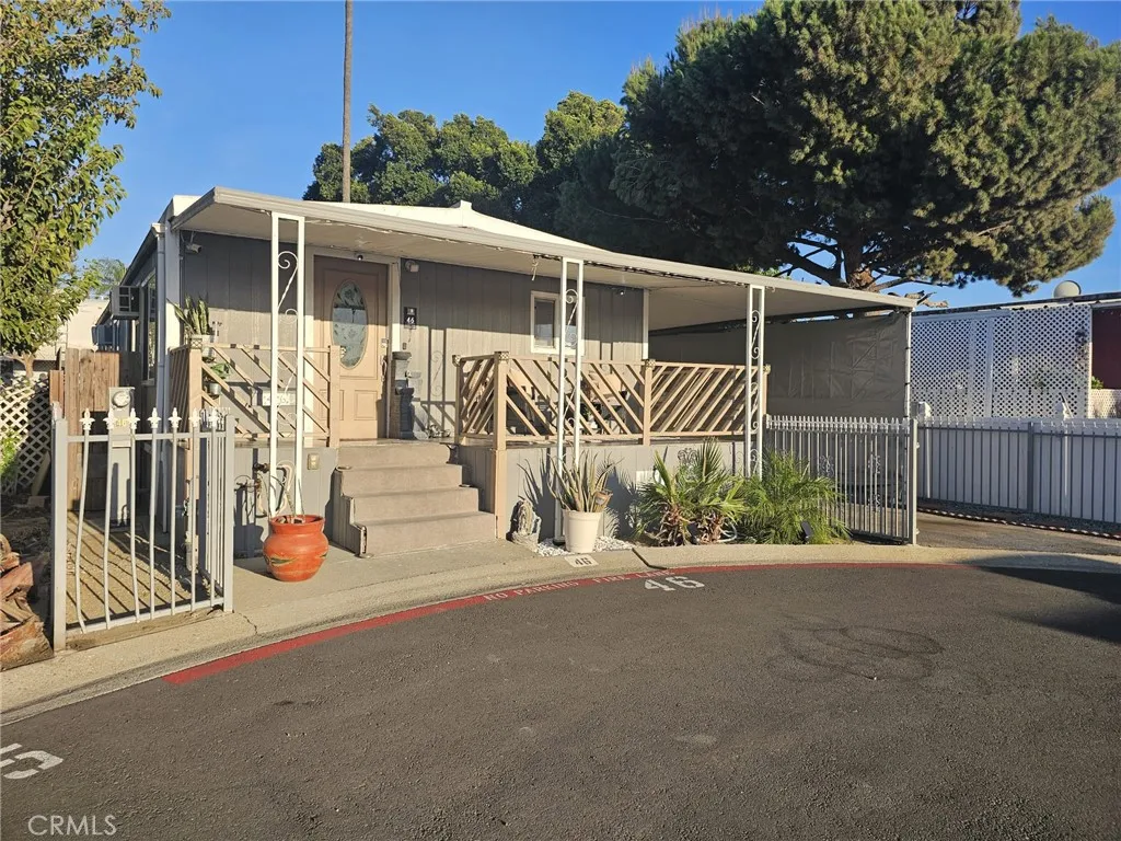 637 Brooks St #46