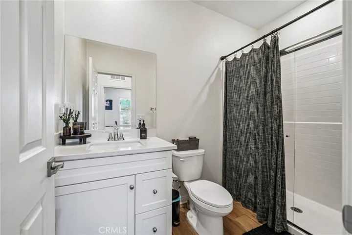 bathroom #1 downstairs