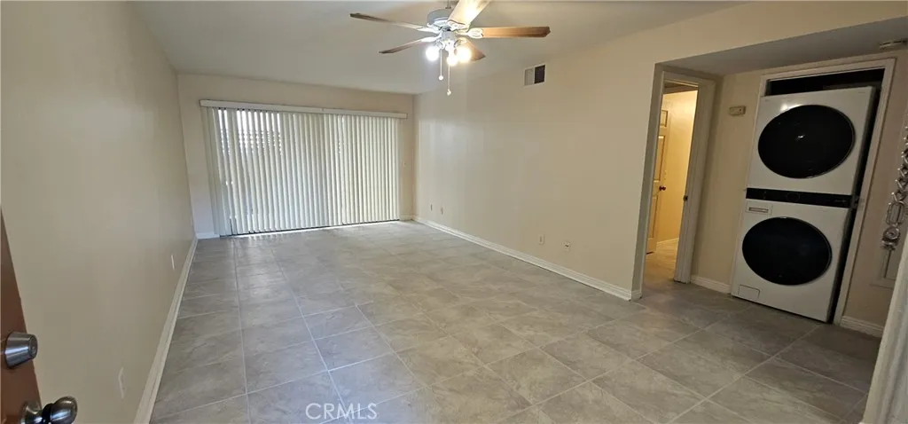 1087 Circle City, Corona, California 92879 — photo 5