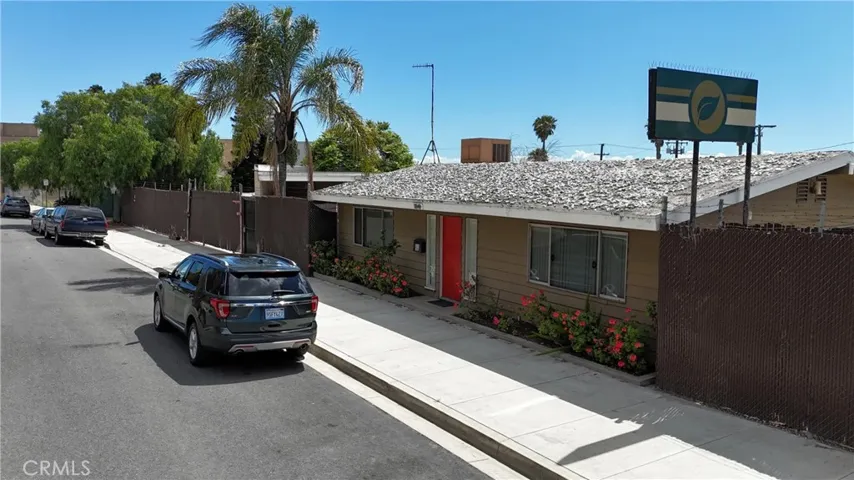 1849 N Reservoir W, Signal Hill, California 90755 — photo 4