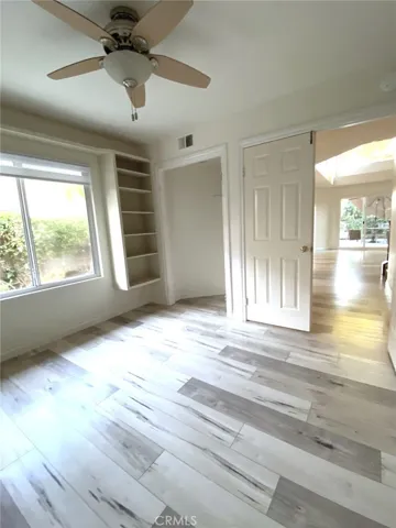 With large window and closet space