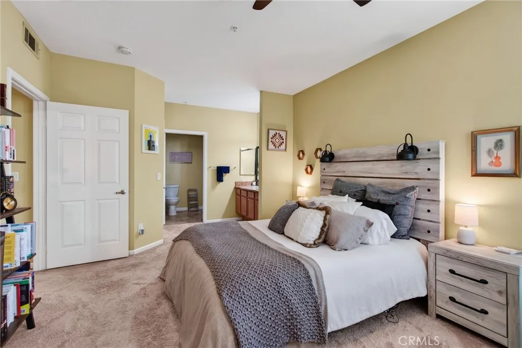 Master bedroom-ensuite Master bedroom-ensuite