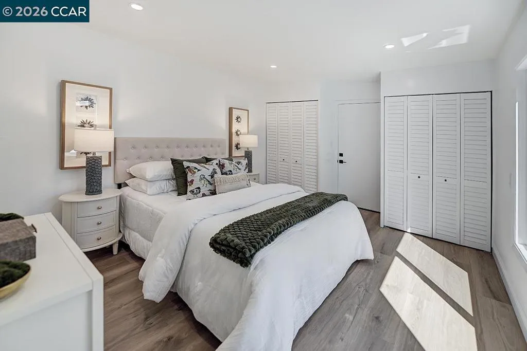 Large Guest Bedroom Large Guest Bedroom
