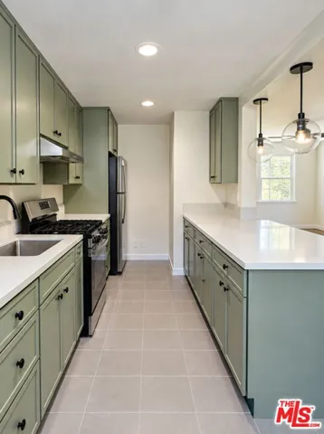 5824 Bowcroft Street 2, Los Angeles, California 90016 — photo 5