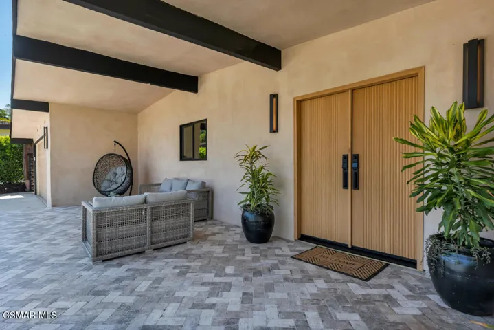 4405 Brookford Avenue, Woodland Hills, California 91364 — photo 4