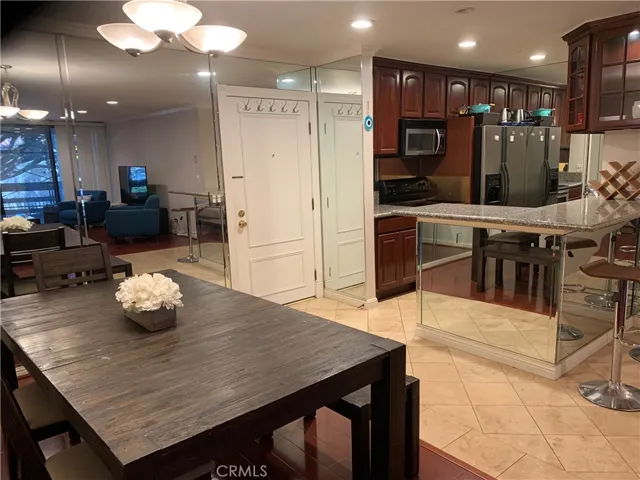 Dining area next to the kitchen