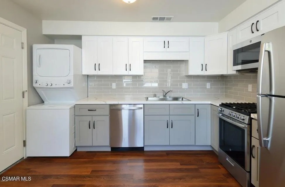 Kitchen2_20200811213430017485000000-o Kitchen2_20200811213430017485000000-o