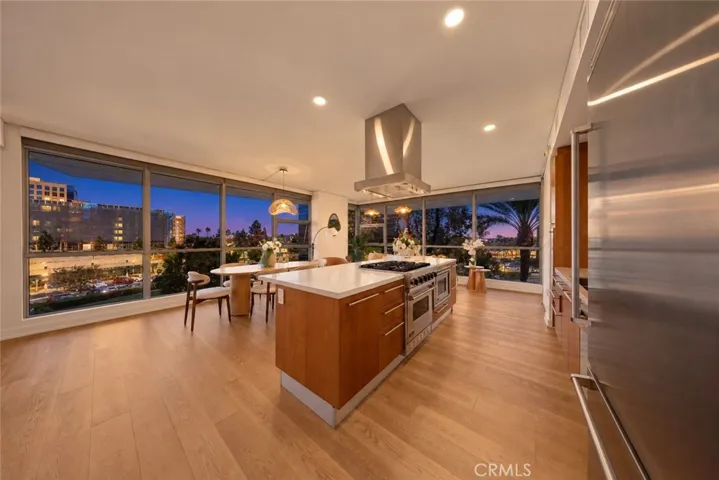 9 Macarthur Place N402, Santa Ana, California 92707 — photo 4