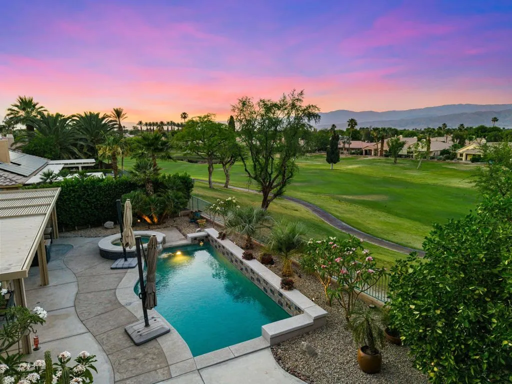 A Backyard Made for Gathering