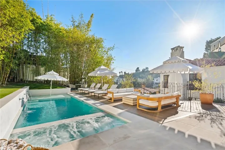 8650 Hillside Avenue, West Hollywood, California 90069 — photo 5
