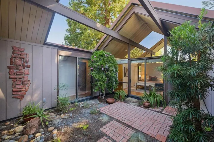 1070 Harriet Street, Palo Alto, California 94301 — photo 4