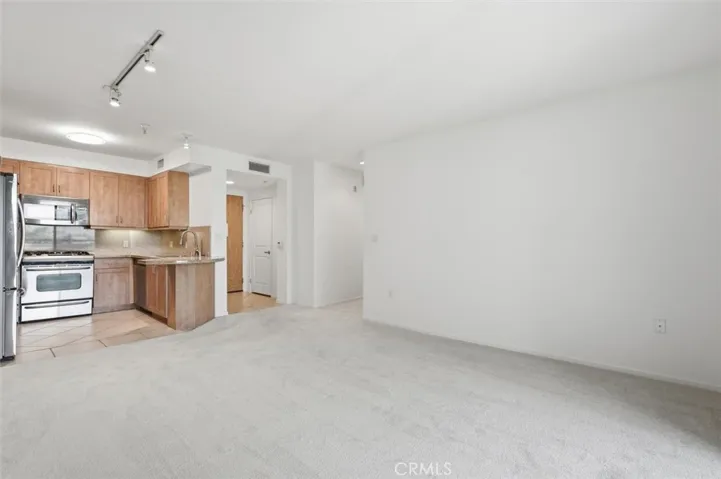 267 S San Pedro 315, Los Angeles, California 90012 — photo 4