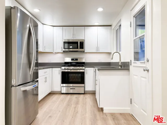 1249 23rd Street A, Santa Monica, California 90404 — photo 4