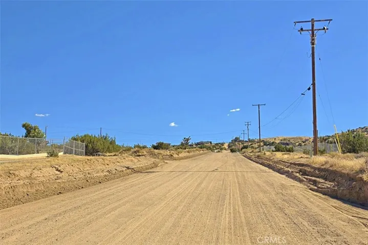 85 Valley Vista Avenue, Apple Valley, California 92308 — photo 5