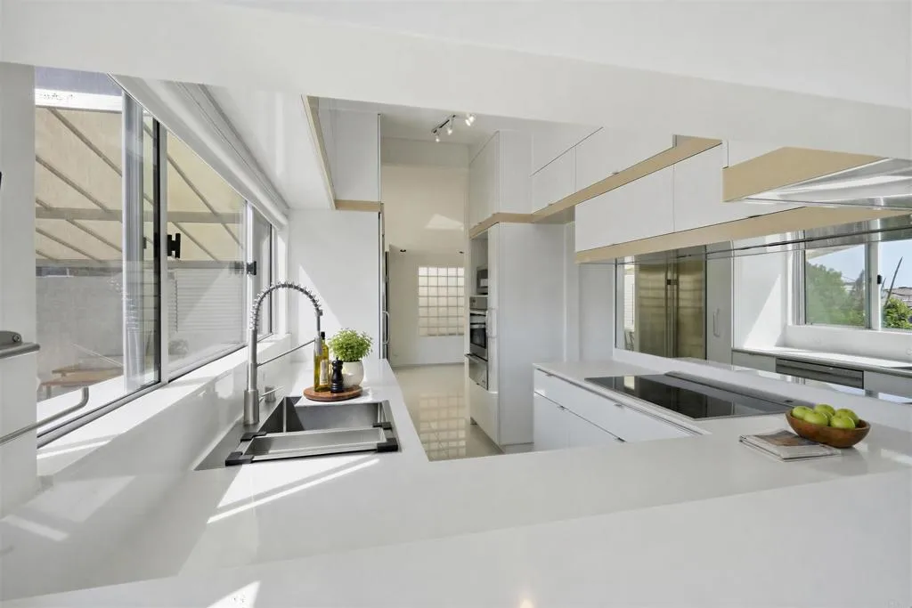 Virtually staged. Furniture and décor are digitally added. Virtually staged. Furniture and décor are digitally added.