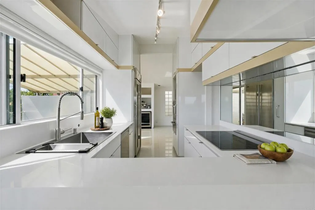 Virtually staged. Furniture and décor are digitally added. Virtually staged. Furniture and décor are digitally added.