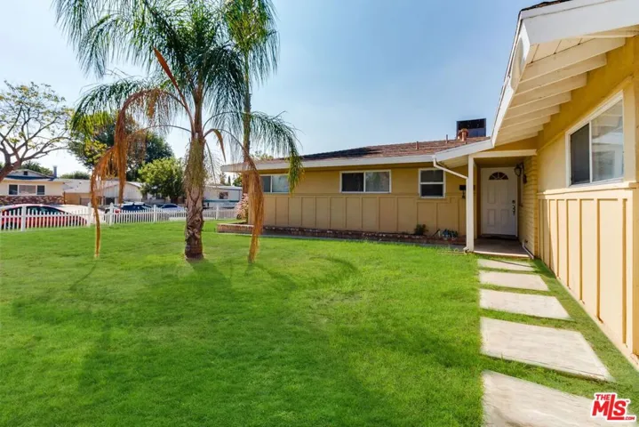11257 Collett Avenue, Granada Hills, California 91344 — photo 4