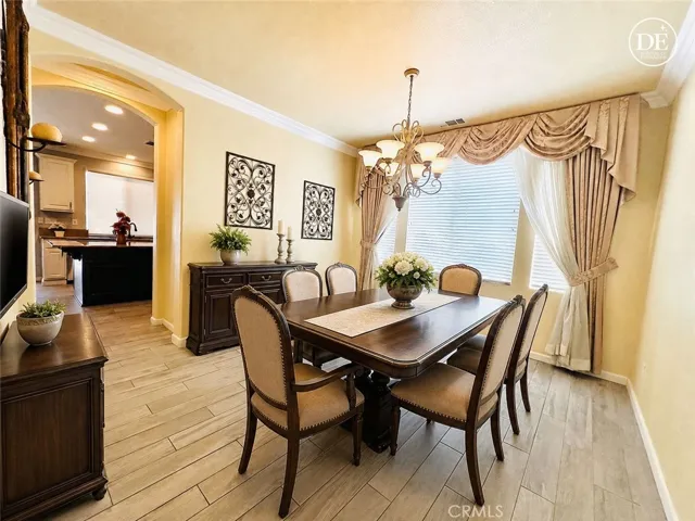 Virtually Staged Formal Dinig Room