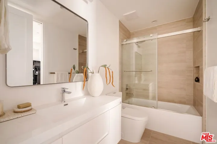 1245 N Formosa Avenue A, West Hollywood, California 90046 — photo 5