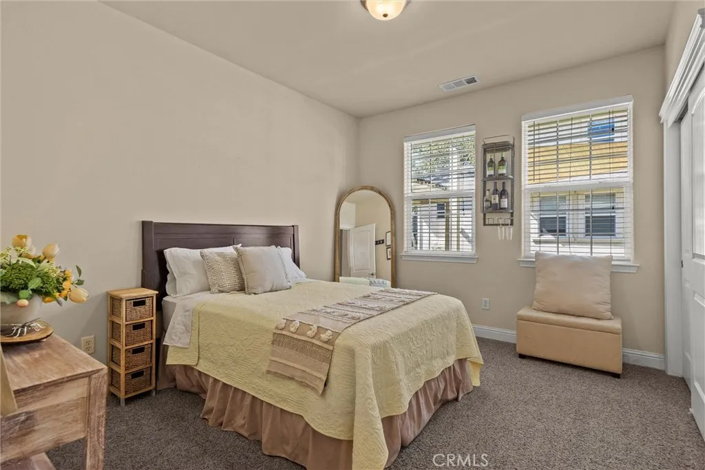 Guest bedroom Guest bedroom