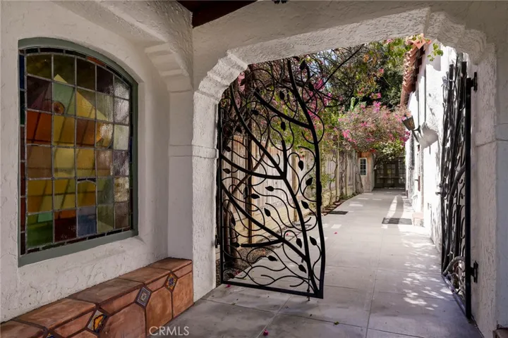 1705 S Genesee, Los Angeles, California 90019 — photo 4