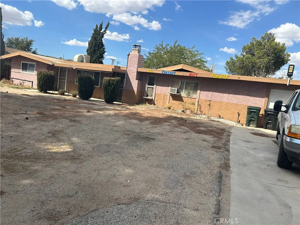 15826 Bear Valley Rd