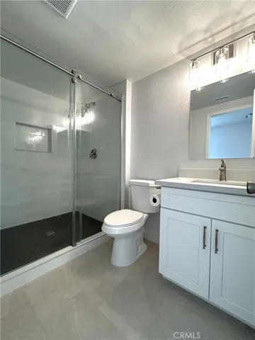 Full bathroom on the main level