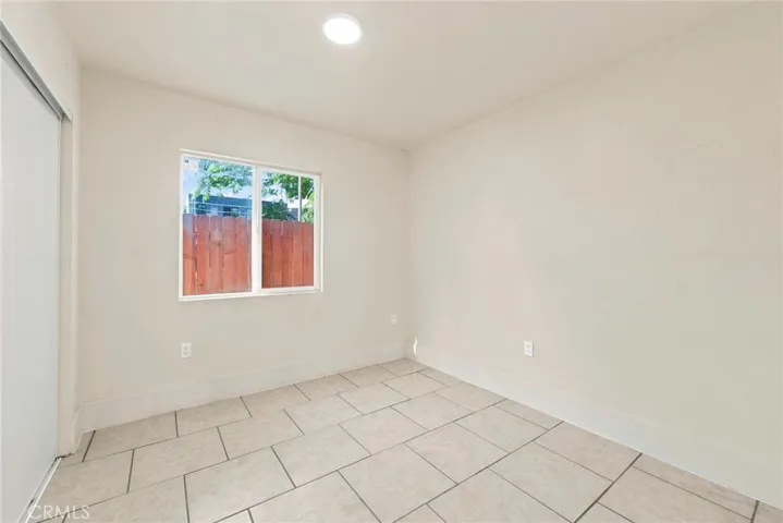 ADU ROOM