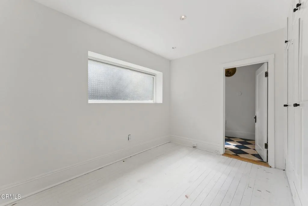 79 W Villa St-14