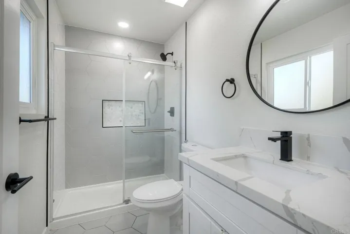Primary Full Bathroom