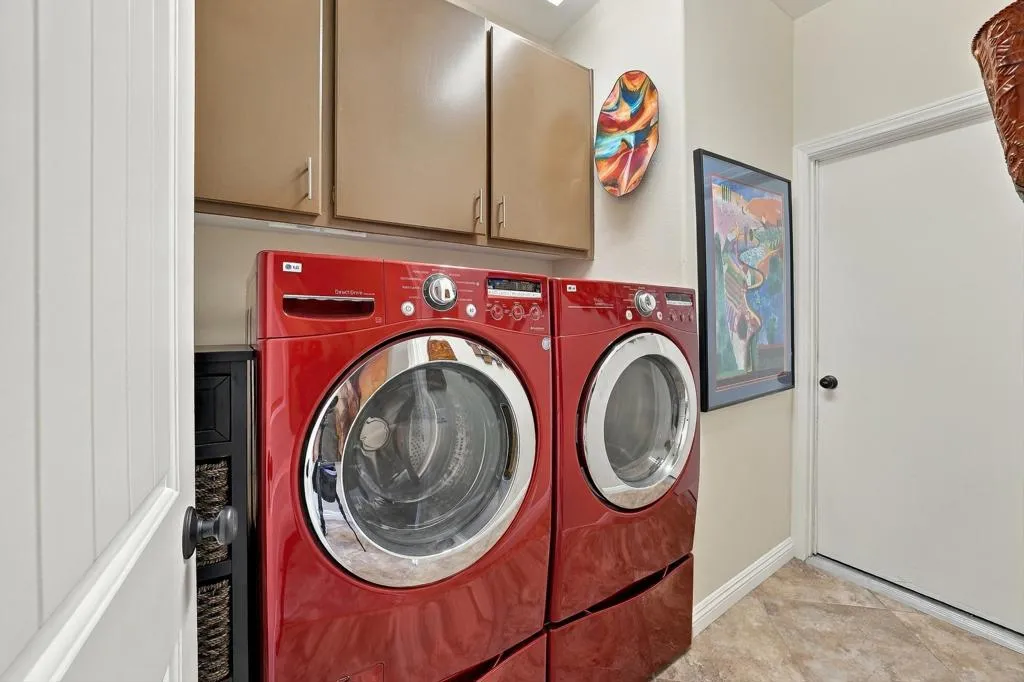 41-Laundry Room