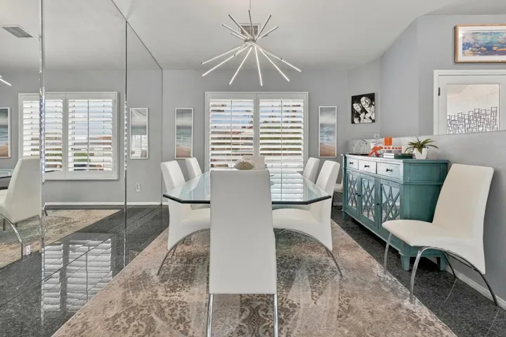 20-Diningroom