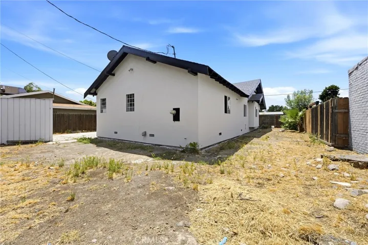 1920 Cherry, Bakersfield, California 93304 — photo 4