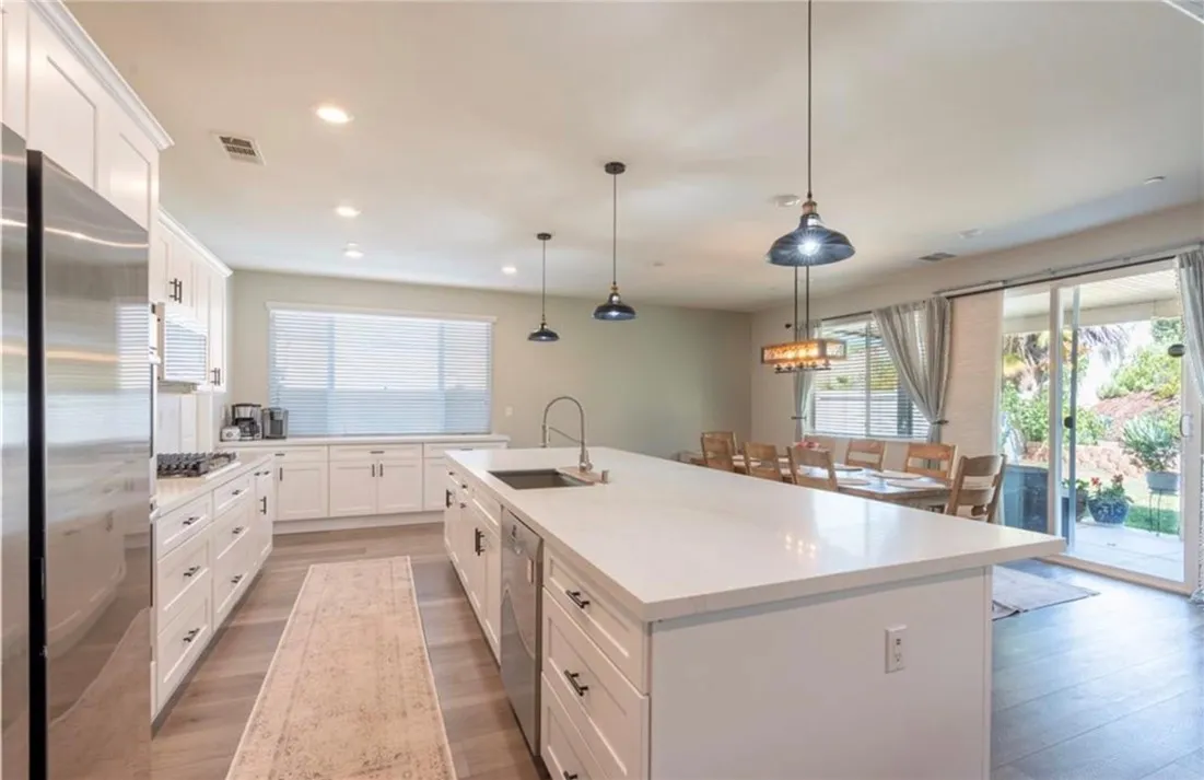 Newly remodeled Kitchen Newly remodeled Kitchen